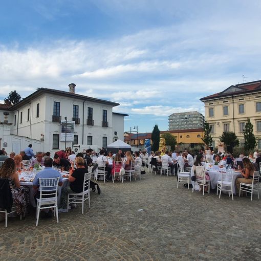 Cena di San Giovanni e notte bianca: «Bella atmosfera, Busto ha risposto alla grande»