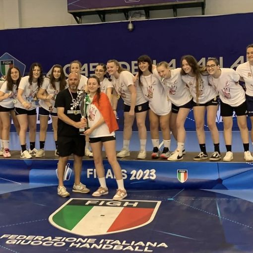 foto e video per cortesia della Pallamano Cassano