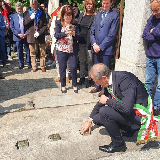 Pietre d’inciampo per i deportati della Comerio Ercole di Busto. «La memoria è vita»