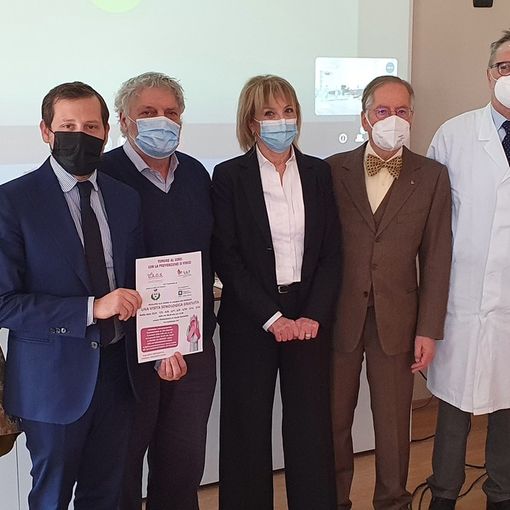 La prevenzione si fa insieme. Con un anno di visite senologiche gratuite