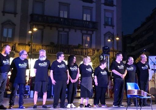 VIDEO E FOTO. Il Didobar fa il pieno conquistando piazza Santa Maria