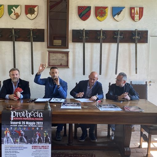 VIDEO. I cavalli scalpitano, i legnanesi anche. Quasi al via la Provaccia e il Palio