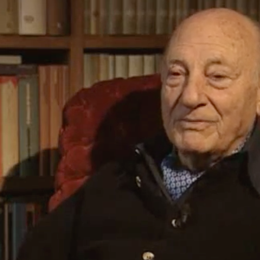 Raffaele La Capria durante un'intervista tv sulla Rai