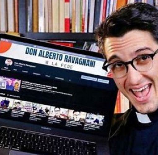 Busto, il don influencer aprirà “Autunno tra le righe”