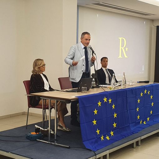 I Repubblicani di Reguzzoni si presentano e fanno il pieno: «Costruiamo insieme un movimento popolare di massa»