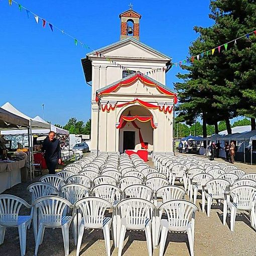 La chiesa della Madonna in Campagna aperta e viva per la tradizionale festa - foto di Agostino Di Francesco
