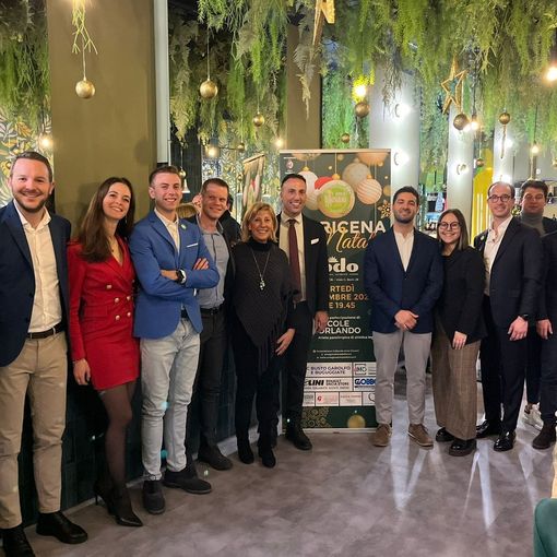 VIDEO E FOTO. Nicole Orlando fa gli auguri di Natale ad Area Giovani: «Impegnarsi sempre»