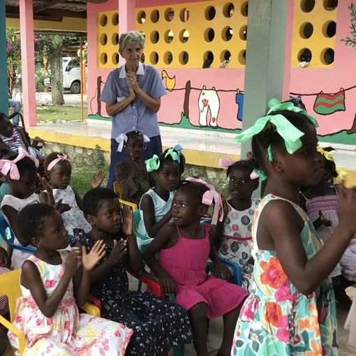 Suor Luisa ad Haiti, in visita alla Kay Pè Giuss dell'amica suor Marcella