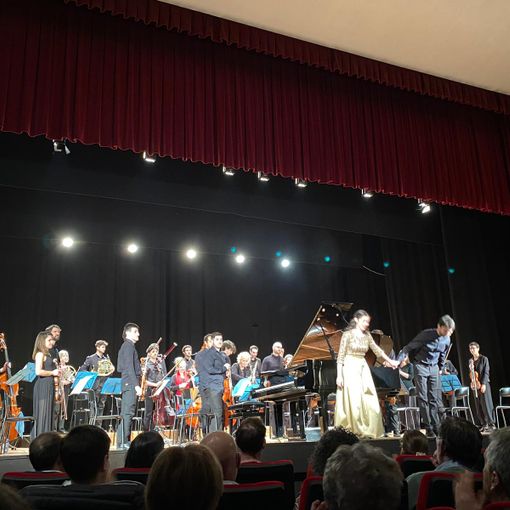 L'en plein che premia i giovani. ll Teatro Sociale Cajelli: «È una nostra vocazione lanciare i talenti»