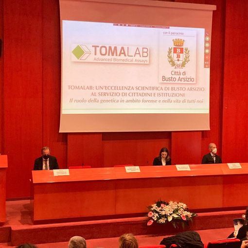 Il direttore scientifico di TOMAlab Francesca Romana Grati introduce il convegno