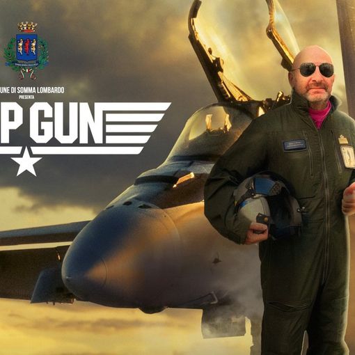 Alla notte bianca di Somma Lombardo il sindaco Bellaria si trasforma in Top Gun