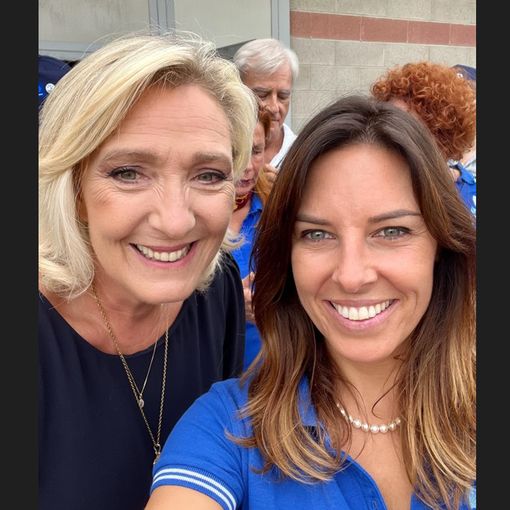 Tovaglieri e Le Pen in una foto postata sui social dall'eurodeputata leghista