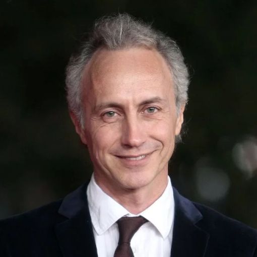 Marco Travaglio a Gallarate per Duemilalibri: Forza Italia chiede le dimissioni del curatore Luigi Mascheroni