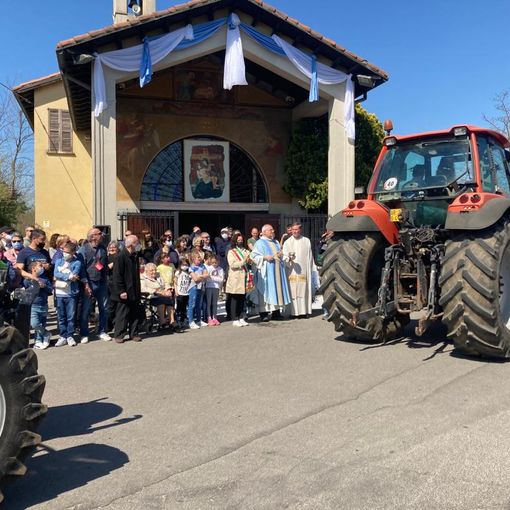 I trattori tengono duro, Busto vuole la sua Pasquetta