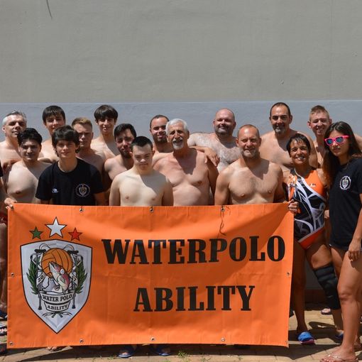 Il tutore è sparito, ma non il cuore di Busto: «Se volete aiutare, sostenete la Waterpolo Ability»