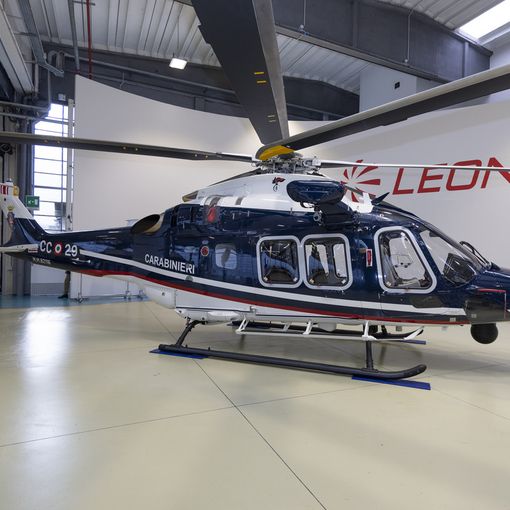 Leonardo: consegnato all'Arma dei Carabinieri un elicottero AW169M nell'ambito del programma di modernizzazione della flotta elicotteristica