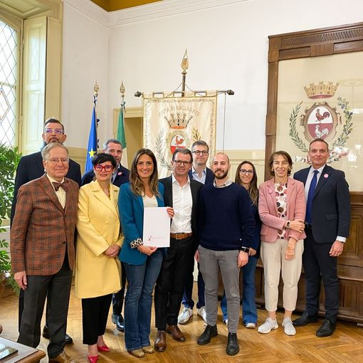 “Senologia al centro”: il tour itinerante per la prevenzione del tumore al seno riparte da Gallarate