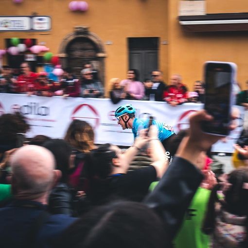 (foto dalla pagina Facebook di Eolo-Kometa Cycling Team)