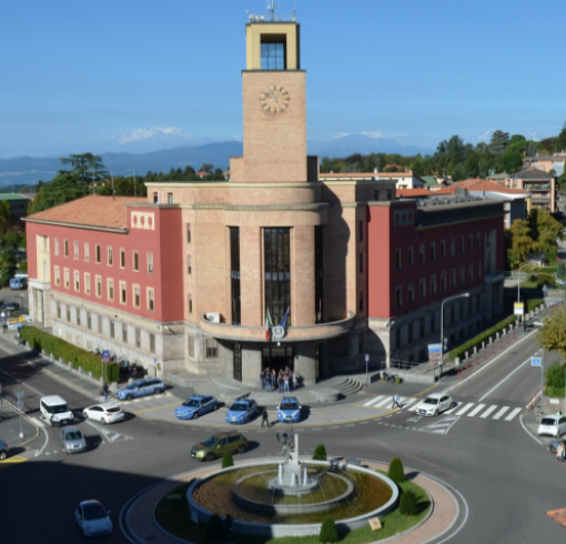 Giornata contro la violenza sulle donne, lunedì il camper della Polizia di Stato in piazza Podestà