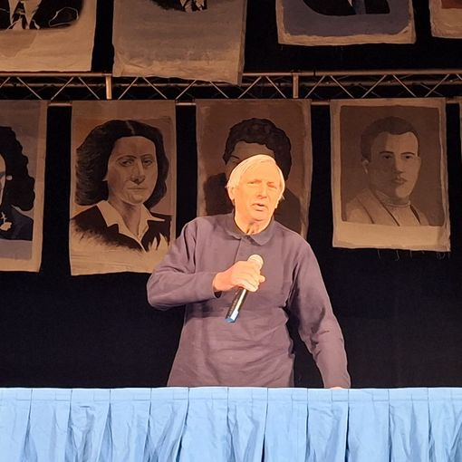 Don Ciotti sul palco del Teatro Manzoni
