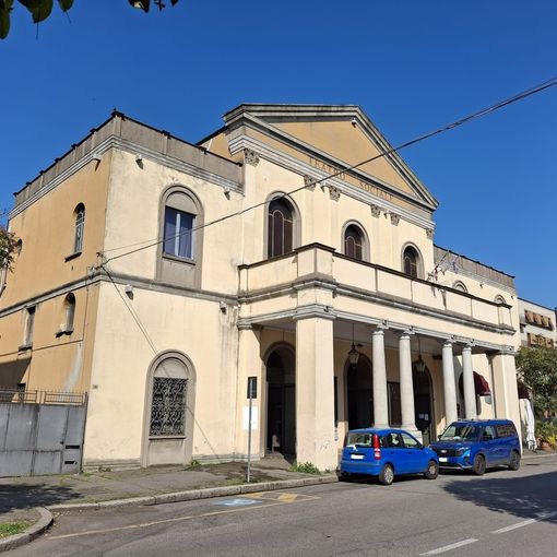 Teatro Sociale Delia Cajelli senza corrente elettrica per morosità: situazione risolta, per ora