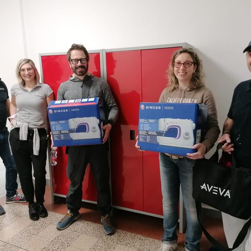 La multinazionale di Gallarate finanzia due laboratori di sartoria solidale al Gulliver