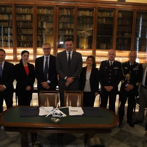 La Grecia potenzia le capacità di risposta alle emergenze con tre elicotteri AW139 di Leonardo