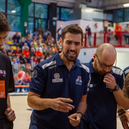 Amore e passione palpitanti a Gallarate per il basket (PhotoSport &amp; more)