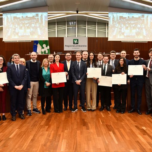 Concorso “Valutare Premia”: premiata in Consiglio regionale la tesi di Francesca Romano della Liuc