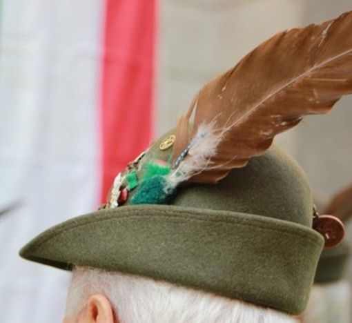 Il cuore e la voce dei cori alpini per i rifugiati ucraini