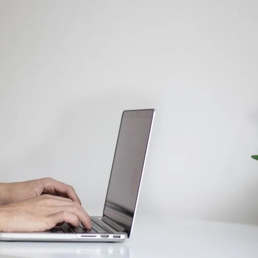 Occhio ad una nuova truffa online: in circolazione false mail dell'Inps