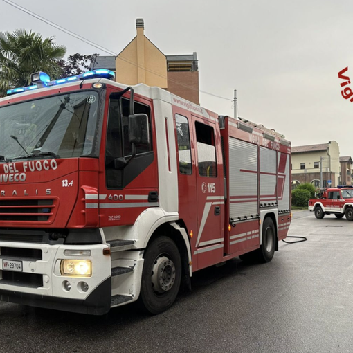 Fiamme in cantina, a Fagnano Olona arrivano i vigili del fuoco