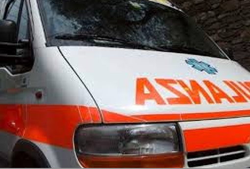 Ciclista cade nei boschi di Casale Litta: per recuperarlo intervengono i vigili del fuoco