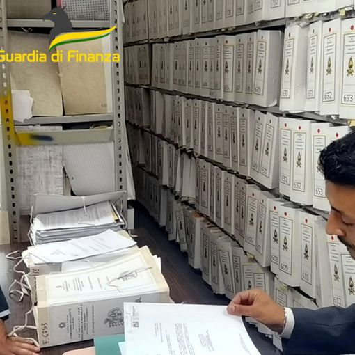Prestiti a tassi d'usura: la Guardia di Finanza arresta cinque persone nel Varesotto. Imprenditori in difficoltà costretti a pagare interessi del 120%