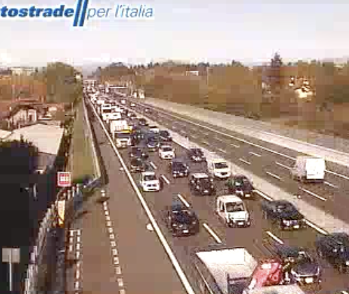 Le code di questa mattina in Autolaghi (foto da web Autostrade per l'Italia)