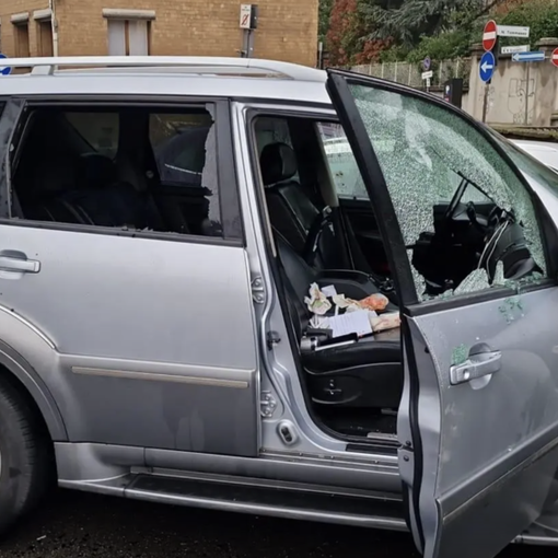 Una delle auto finite nel mirino (foto da ilSaronno.it)