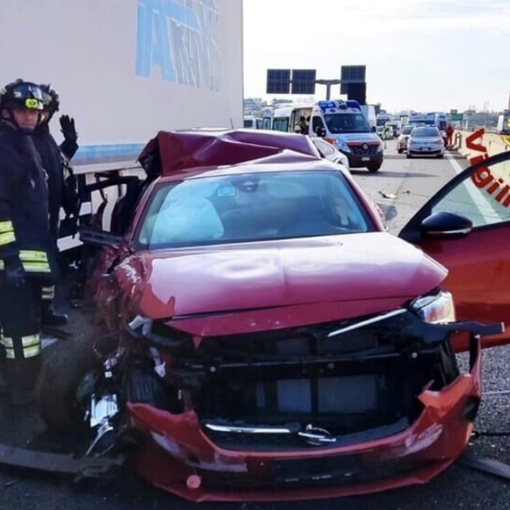 Ancora un incidente sulle autostrade di Milano: morte una ragazza di 15 anni e una donna