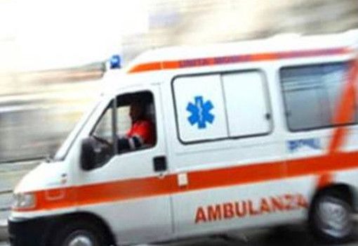 Incidente sulla superstrada di Malpensa, coinvolto un mezzo pesante: due feriti