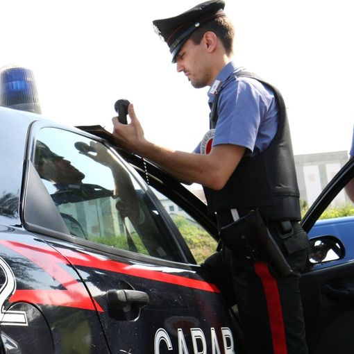 Aggredito in centro a Saronno va sanguinante al comando carabinieri per chiedere aiuto