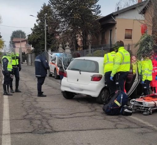 FOTO. Incidente a Castiglione Olona, quattro giovanissimi trasportati in pronto soccorso