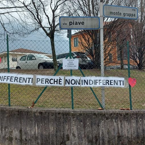 Giorno della Memoria all'Ics di Germignaga: bambini e ragazzi chiedono agli adulti di non dimenticare