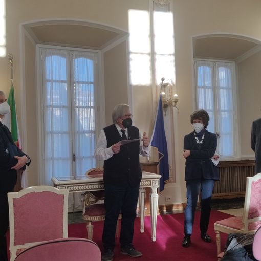 Appello di Uneba: «Servono più infermieri per garantire assistenza agli anziani non autosufficienti e persone con disabilità»