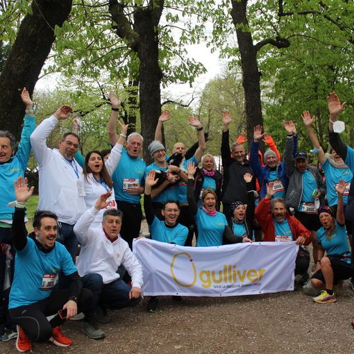 85 runner alla Milano Marathon per Gulliver