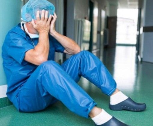 Infermieri in Svizzera, la fuga continua. «Chiediamo un bonus come per i benzinai»