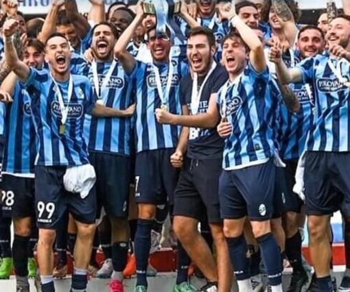 Fontana: «Fine dell'assurda vicenda, il Lecco è meritatamente in B». Esclusa la Reggina, ripescato il Brescia