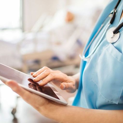 Lo sfogo di un medico di base varesino: «La mia giornata di lavoro dalle 7.30 del mattino alle 21.30 di sera»