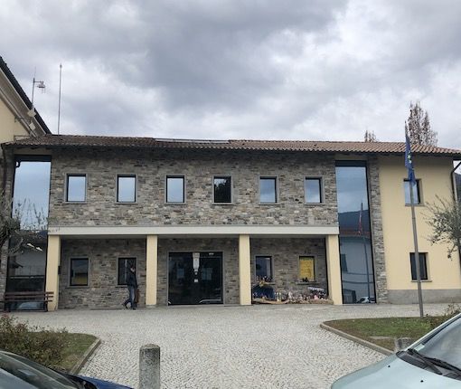 Il municipio di Mesenzana