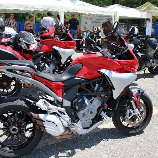 Revival MV Agusta. A Cascina Costa il raduno della storia del motociclismo