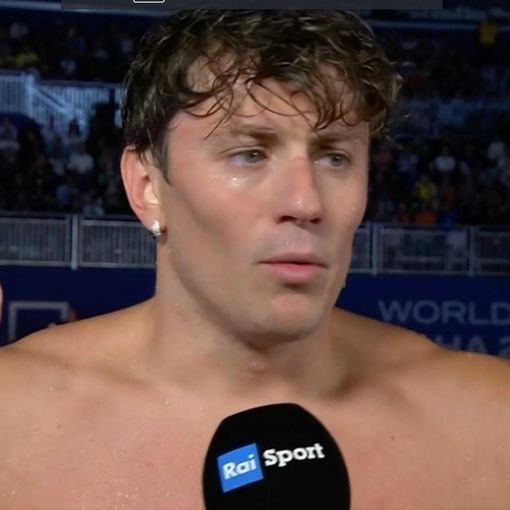 Martinenghi, un finale da campionissimo: trascina al bronzo mondiale la staffetta mista