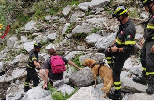 Turista varesotta si perde in montagna con il suo cane, salvata dai vigili del fuoco